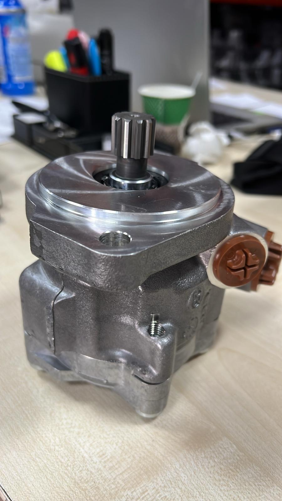 Pompe de direction mp4 KS00001807